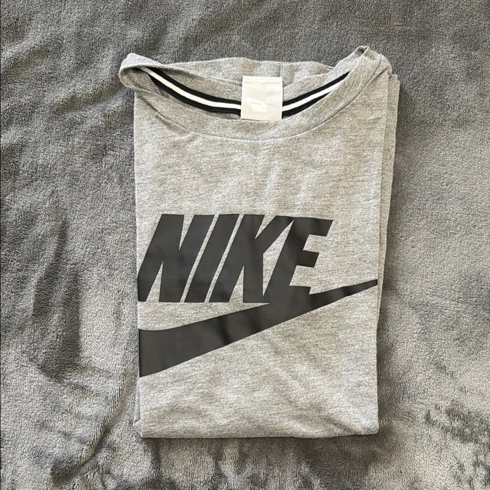 Nike Heather Gray Tee with Black Logo